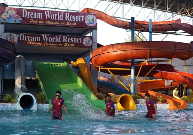 Dream-World-Amusement-Park